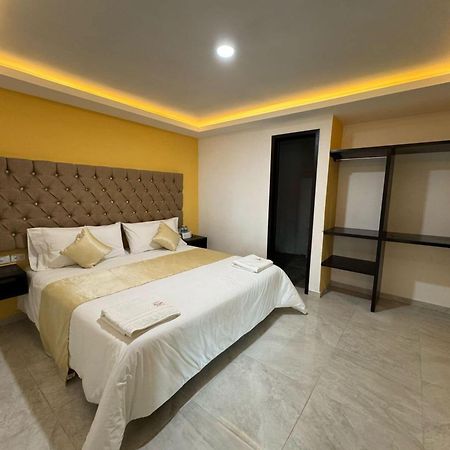 Oyo Hotel Familiar Tollan 촐룰라 외부 사진