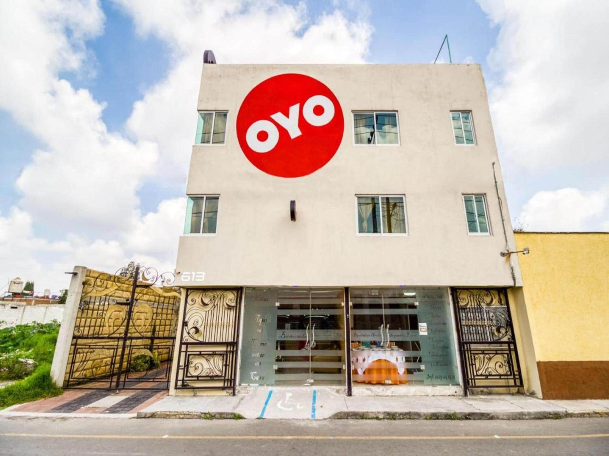 Oyo Hotel Familiar Tollan 촐룰라 외부 사진
