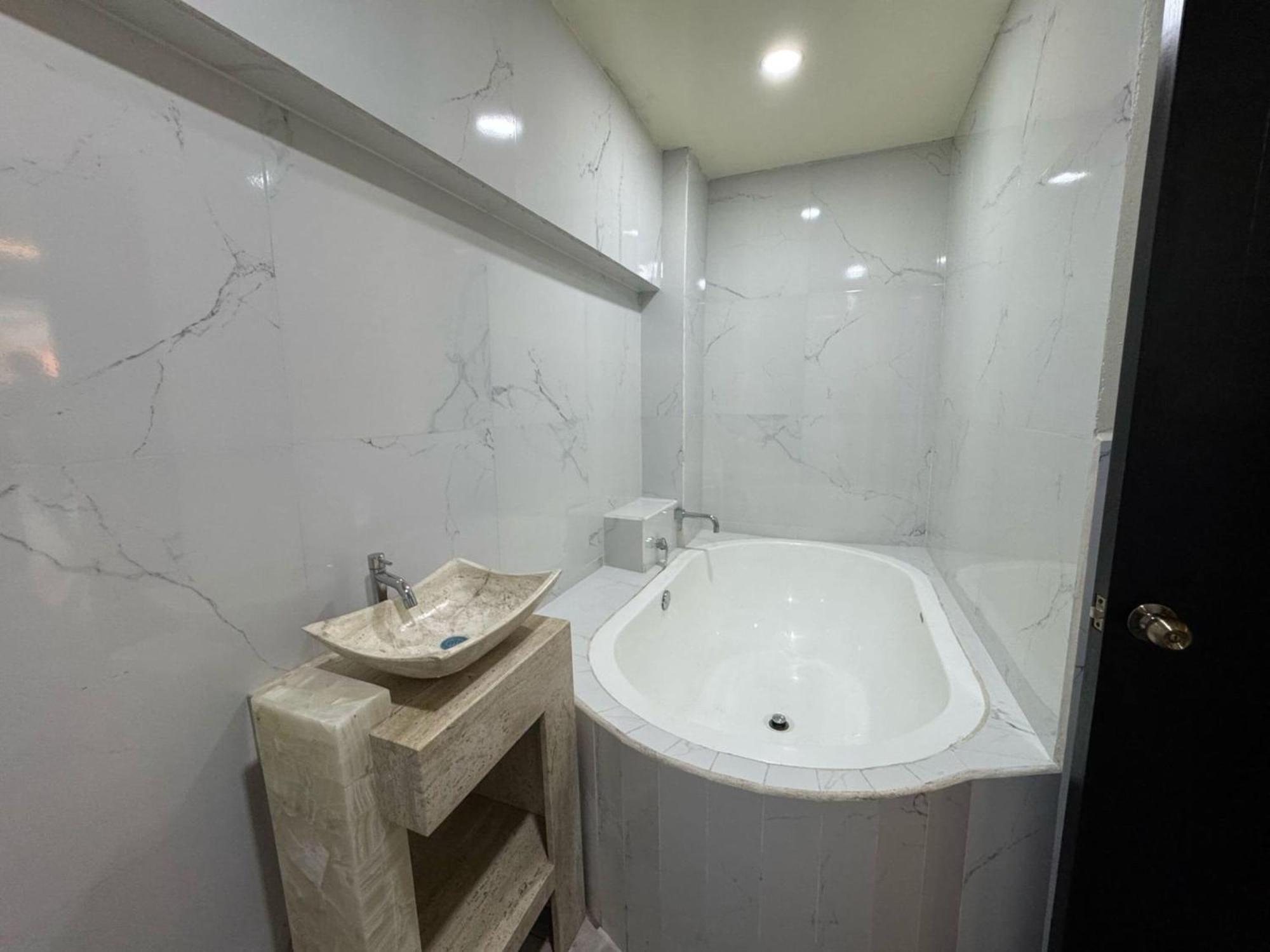 Oyo Hotel Familiar Tollan 촐룰라 외부 사진